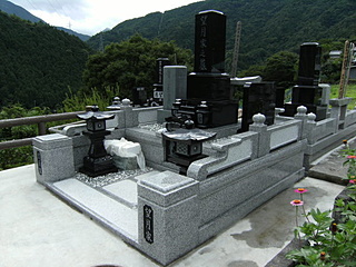 早川町　共同墓地